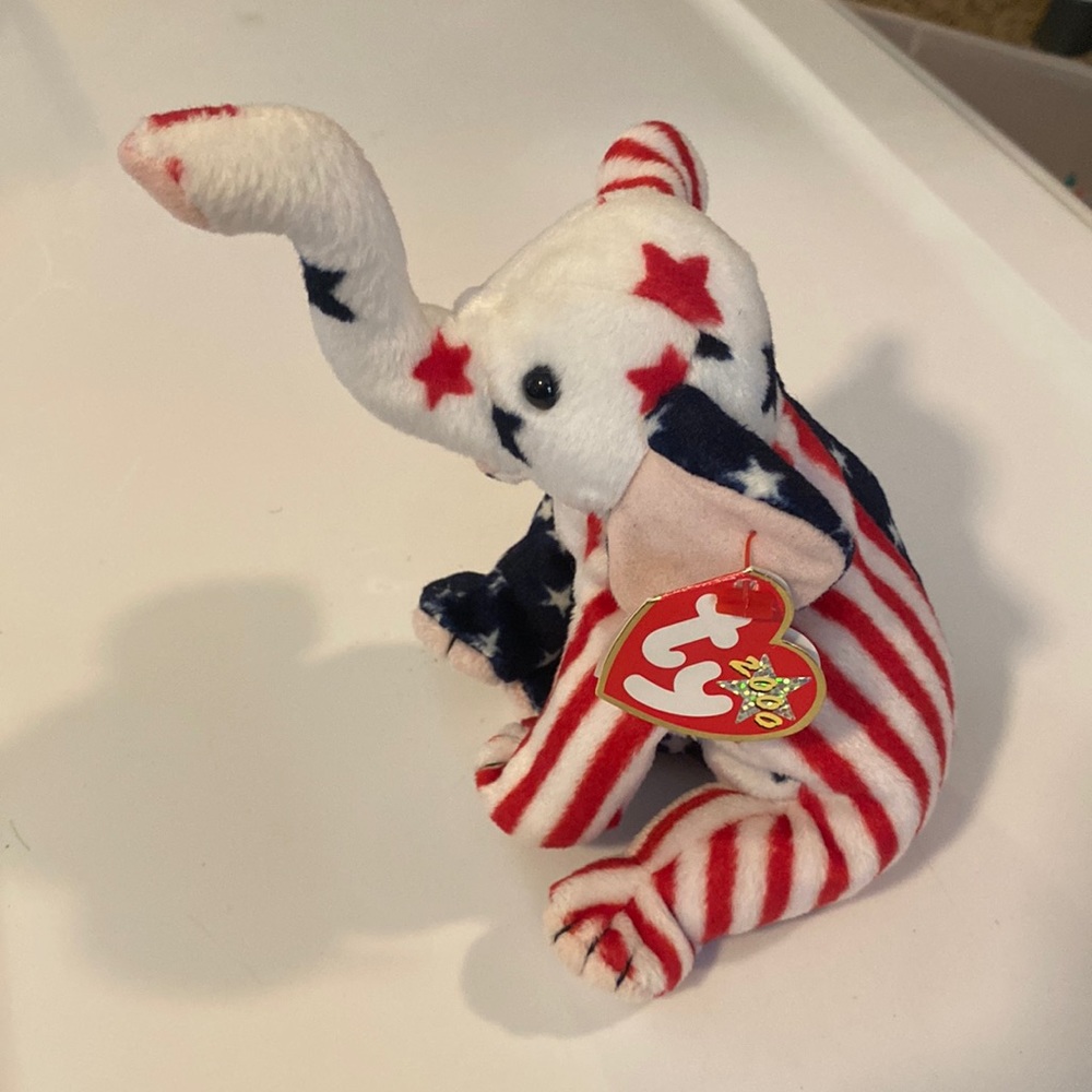 Righty 2000 ty beanie baby